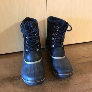 Black Sorel Duck Boots